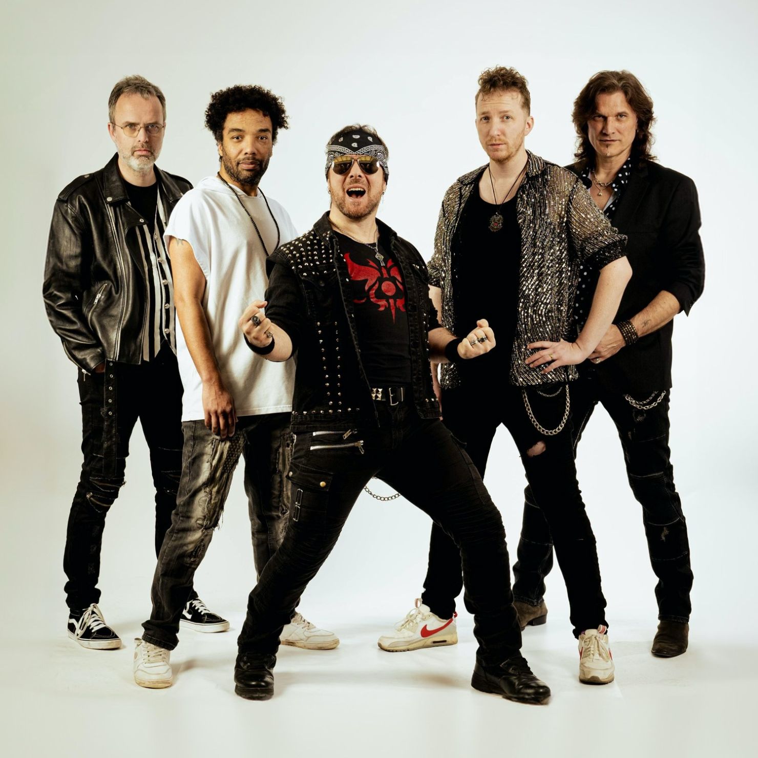 QUEEN By Miracle [IT/NL/BE]